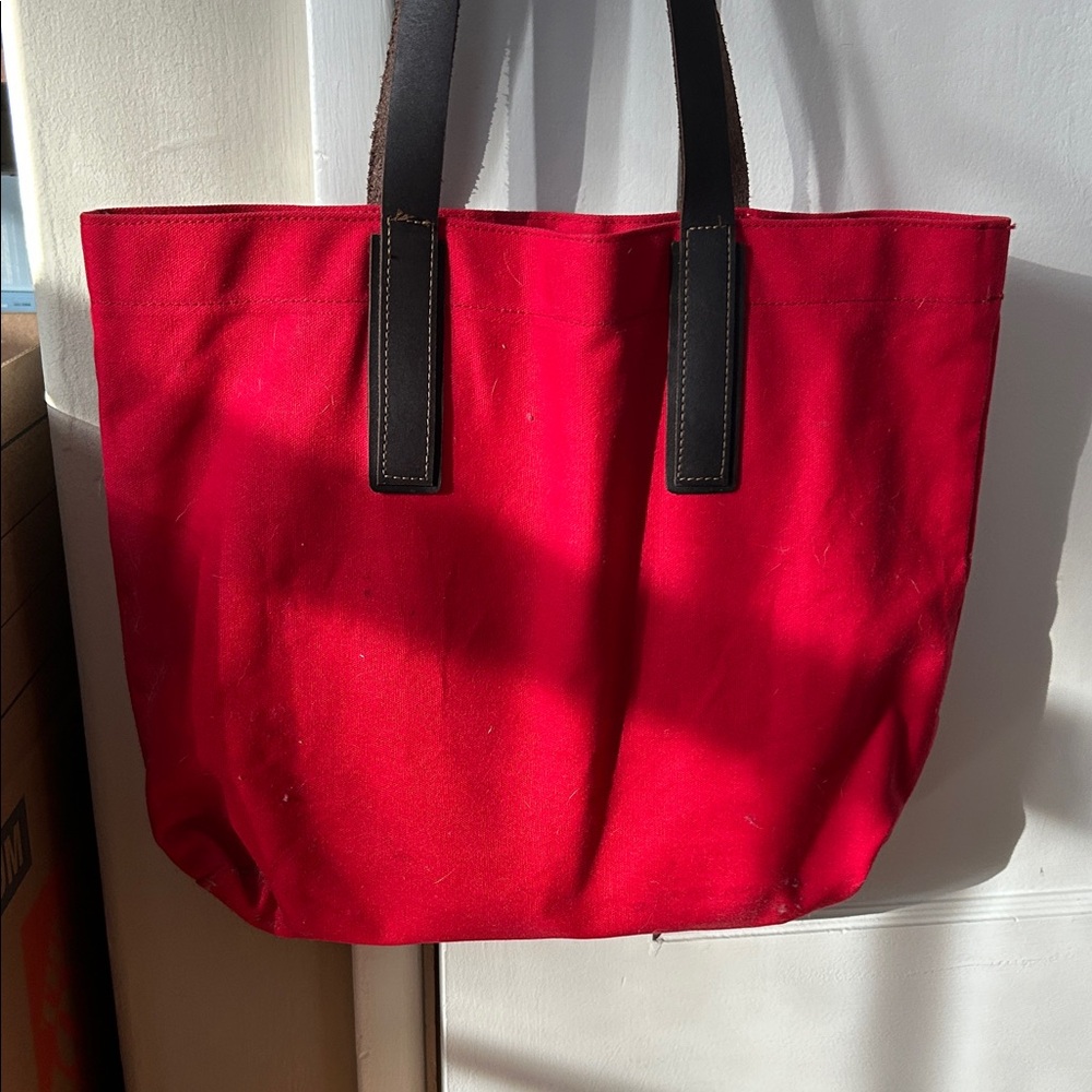 Red Everlane canvas tote
